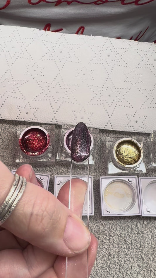 Platinum Cats Eye Gel Pot 03